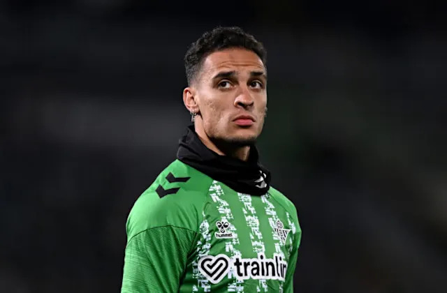 Antony Drops Cryptic 14-Word Message as Man Utd Transfer to Real Betis Hits Twist - Loadedmore.ng