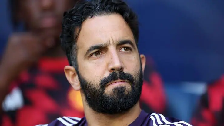 Kobbie Mainoo’s Future in Doubt as Ruben Amorim Explains Manchester United Midfield Choices After Fulham Draw - Loadedmore.ng