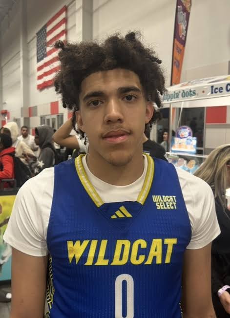 Star Recruit Taylen Kinney Keeps Kentucky in Contention Amid Heated Recruitment Battle - Loadedmore.ng