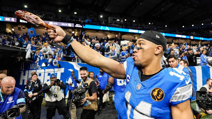 Lions’ Amon-Ra St. Brown Backs Bears QB Caleb Williams Against Critics on Podcast - Loadedmore.ng
